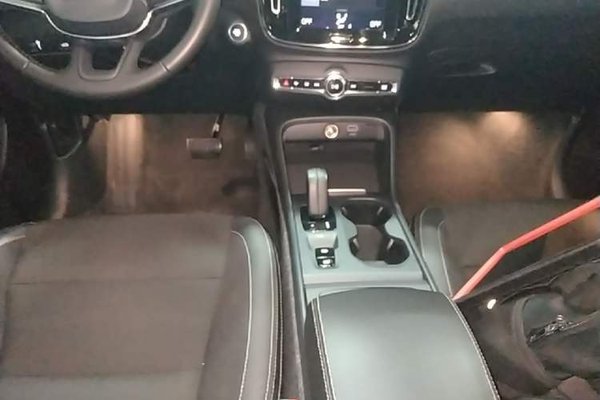 Volvo XC40 2020, 92100 км, за 12042 USD - фото 22