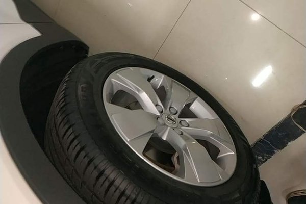 Volvo XC40 2020, 92100 км, за 12042 USD - фото 8