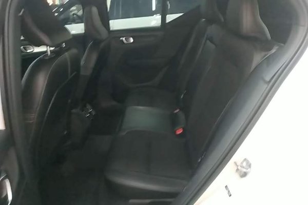 Volvo XC40 2020, 92100 км, за 12042 USD - фото 25