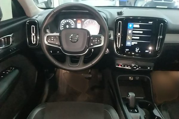 Volvo XC40 2020, 92100 км, за 12042 USD - фото 19