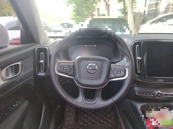 Volvo XC40 2021, 38200 км, за 14248 USD - фото 7