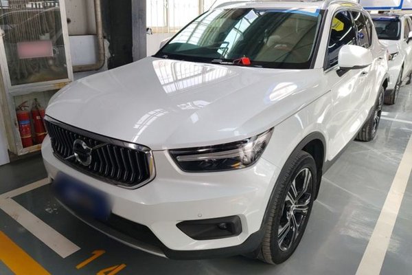 Volvo XC40 · 2021 год