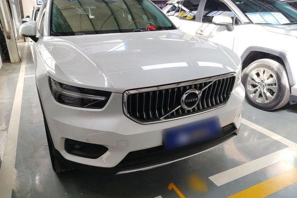Volvo XC40 2021, 49300 км, за 16631 USD