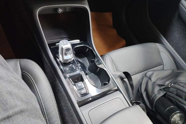 Volvo XC40 2021, 49300 км, за 16631 USD - фото 17