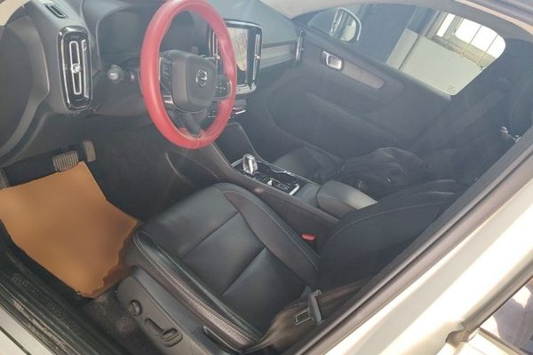 Volvo XC40 2021, 49300 км, за 16631 USD - фото 18