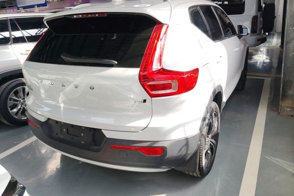 Volvo XC40 2021, 49300 км, за 16631 USD - фото 6