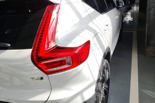 Volvo XC40 2021, 49300 км, за 16631 USD - фото 7