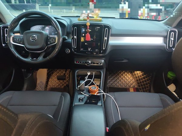 Volvo XC40 2022, 61500 км, за 14365 USD - фото 10