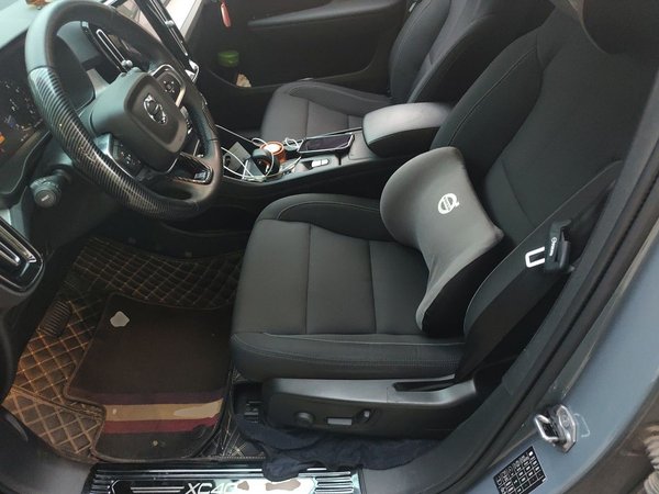 Volvo XC40 2022, 61500 км, за 14365 USD - фото 16