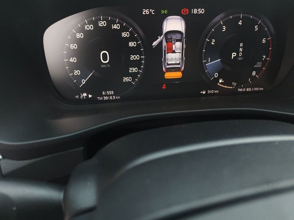 Volvo XC40 2022, 61500 км, за 14365 USD - фото 13