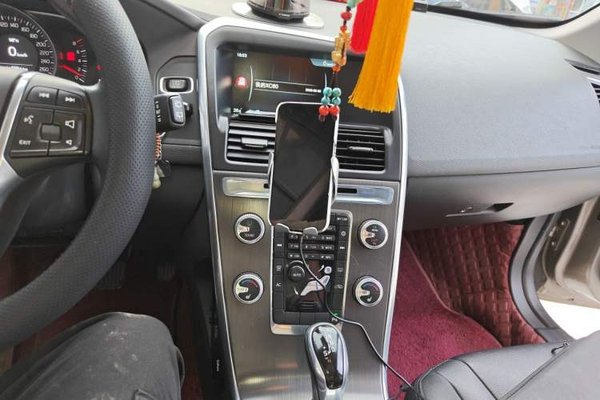 Volvo XC60 2014, 85800 км, за 7610 USD - фото 14