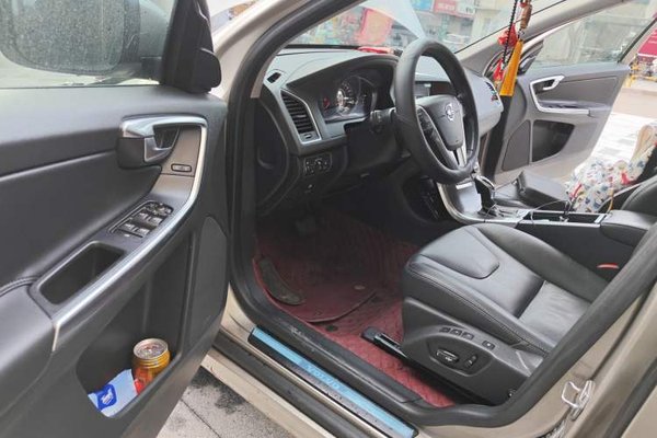 Volvo XC60 2014, 85800 км, за 7610 USD - фото 17