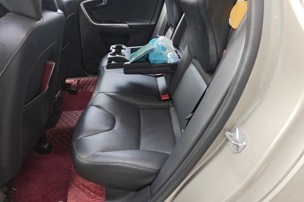Volvo XC60 2014, 85800 км, за 7610 USD - фото 18