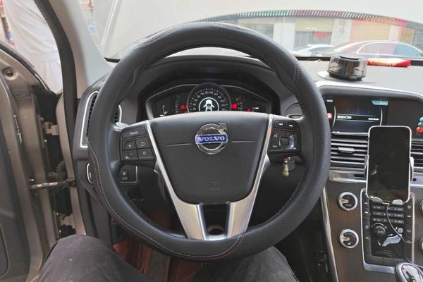 Volvo XC60 2014, 85800 км, за 7610 USD - фото 11