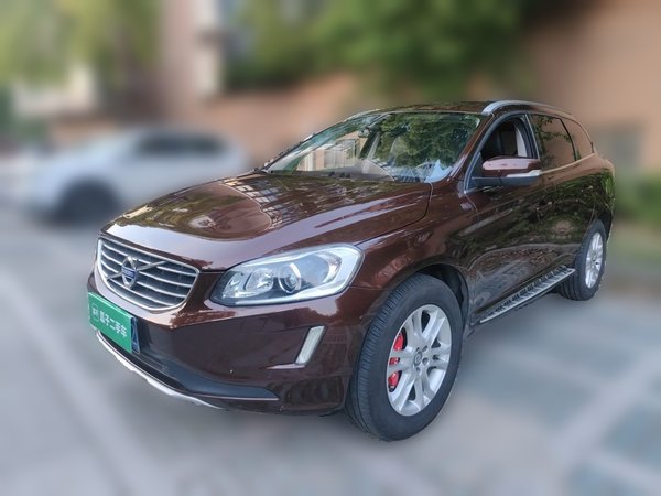 Volvo XC60 · 2015 год