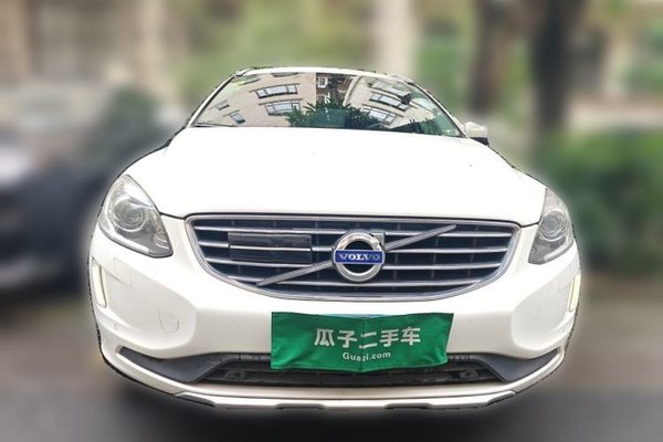 Volvo XC60 2015, 105600 км, за 8589 USD