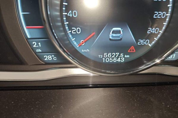 Volvo XC60 2015, 105600 км, за 8589 USD - фото 9
