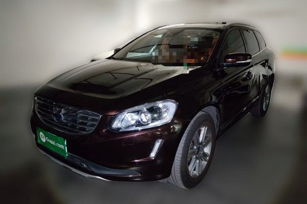 Volvo XC60 · 2017 год