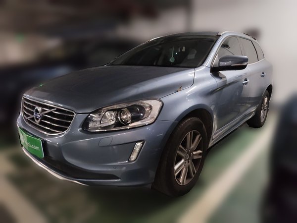 Volvo XC60 · 2017 год
