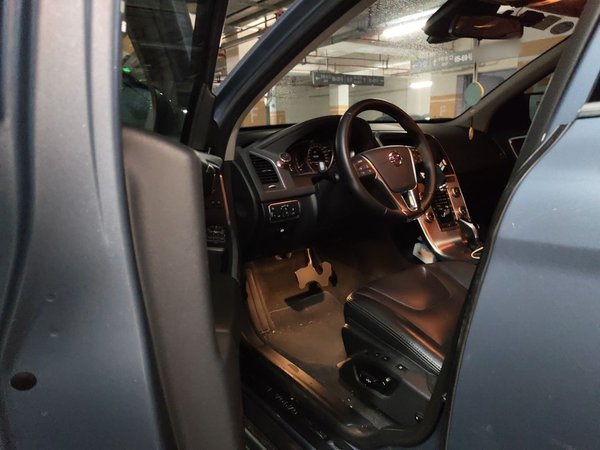 Volvo XC60 2017, 82200 км, за 10963 USD - фото 17