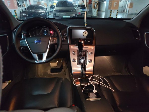 Volvo XC60 2017, 82200 км, за 10963 USD - фото 10