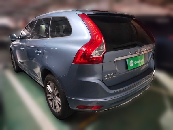 Volvo XC60 2017, 82200 км, за 10963 USD
