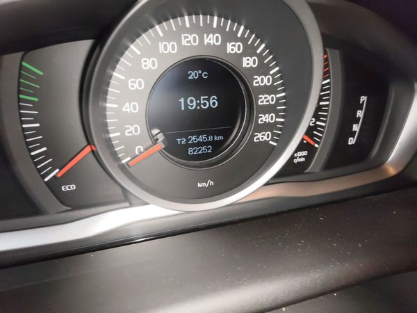Volvo XC60 2017, 82200 км, за 10963 USD - фото 13