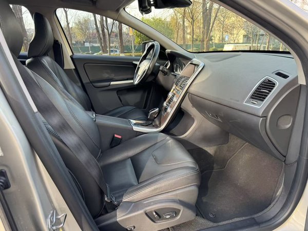 Volvo XC60 2017, 160300 км, за 10998 USD - фото 11