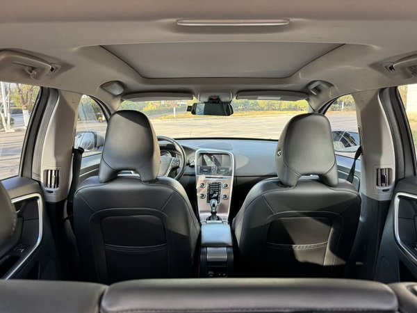 Volvo XC60 2017, 160300 км, за 10998 USD - фото 21