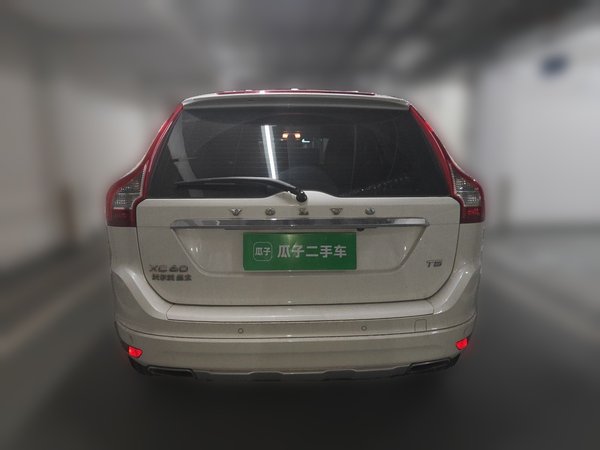 Volvo XC60 2017, 102600 км, за 9685 USD