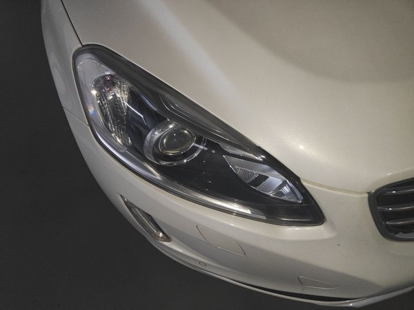 Volvo XC60 2017, 102600 км, за 9685 USD - фото 7