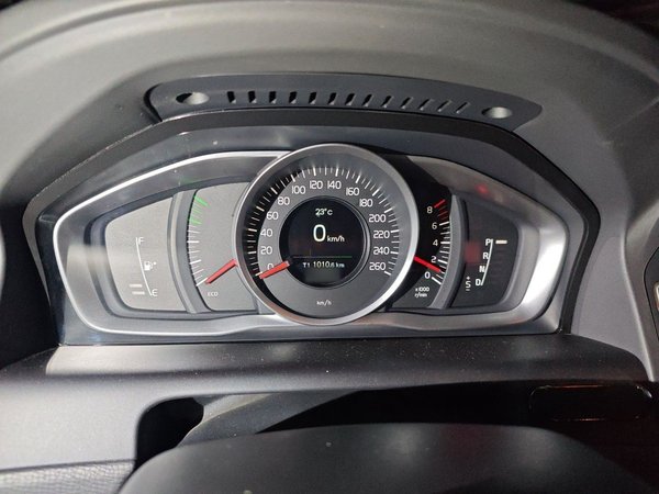 Volvo XC60 2017, 154300 км, за 9728 USD - фото 10