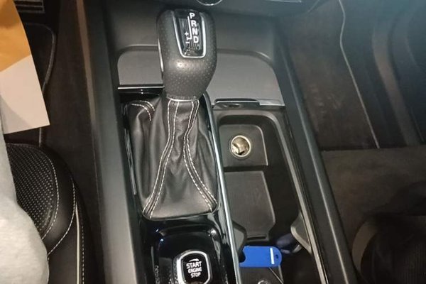 Volvo XC60 2018, 93500 км, за 19300 USD - фото 17