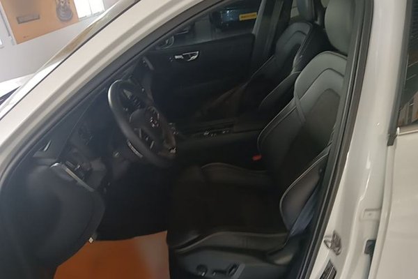 Volvo XC60 2018, 93500 км, за 19300 USD - фото 18