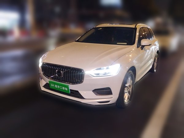 Volvo XC60 · 2018 год