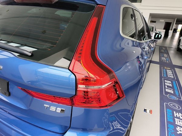 Volvo XC60 2019, 132400 км, за 17709 USD - фото 7