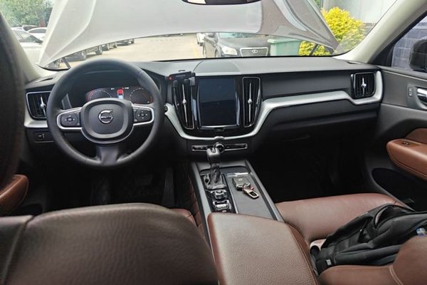 Volvo XC60 2019, 133900 км, за 17175 USD - фото 13