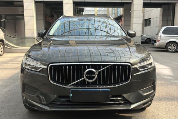 Volvo XC60 2019, 54100 км, за 16558 USD - фото 12
