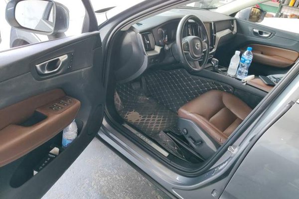 Volvo XC60 2019, 60400 км, за 17801 USD - фото 23
