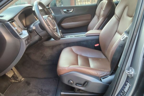 Volvo XC60 2019, 60400 км, за 17801 USD - фото 31