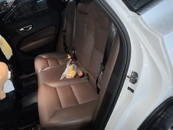 Volvo XC60 2019, 111200 км, за 16791 USD - фото 14