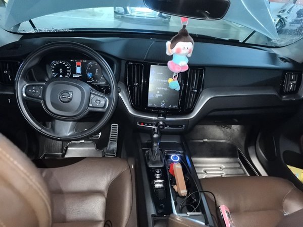 Volvo XC60 2019, 111200 км, за 16791 USD - фото 6