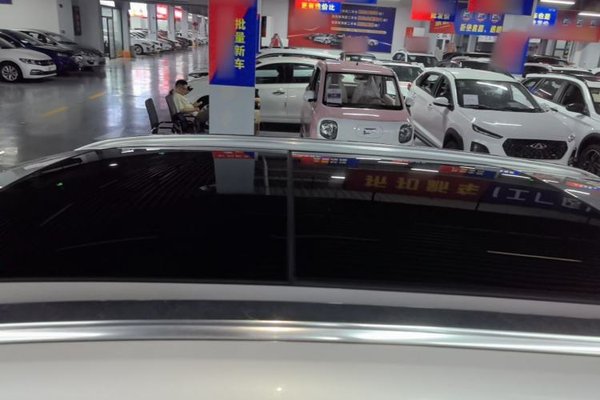 Volvo XC60 2019, 148900 км, за 16678 USD - фото 8