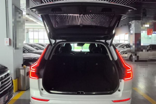 Volvo XC60 2019, 148900 км, за 16678 USD - фото 22