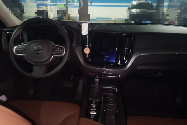 Volvo XC60 2019, 36400 км, за 17252 USD - фото 6