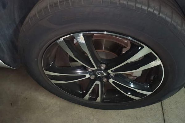 Volvo XC60 2019, 36400 км, за 17252 USD