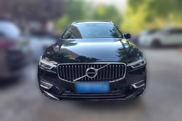 Volvo XC60 2020, 58900 км, за 21798 USD
