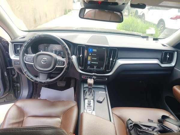 Volvo XC60 2020, 61700 км, за 18876 USD - фото 10