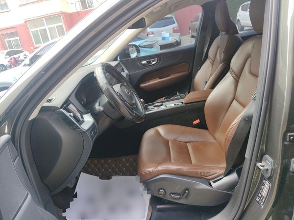 Volvo XC60 2020, 61700 км, за 18876 USD - фото 16