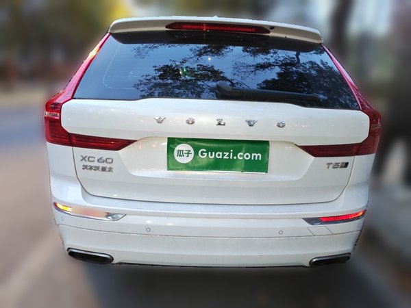 Volvo XC60 2020, 115600 км, за 18404 USD - фото 6